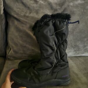 Snow Boots